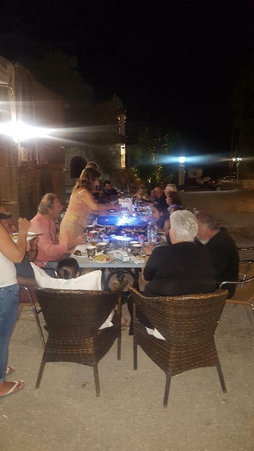 Oasis Studios Ag Pantes Agioi Pandes Dış mekan fotoğraf